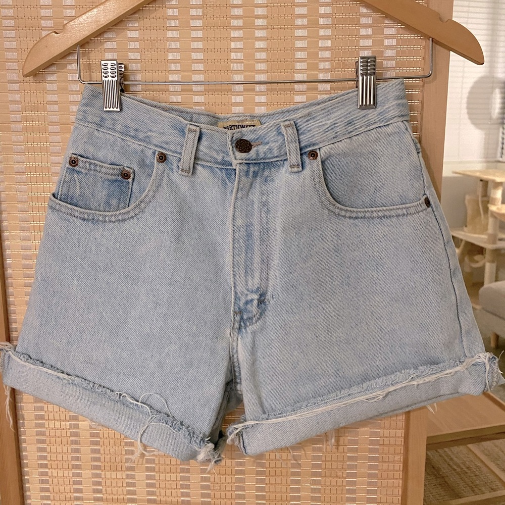 Vintage light wash denim mom shorts size 24